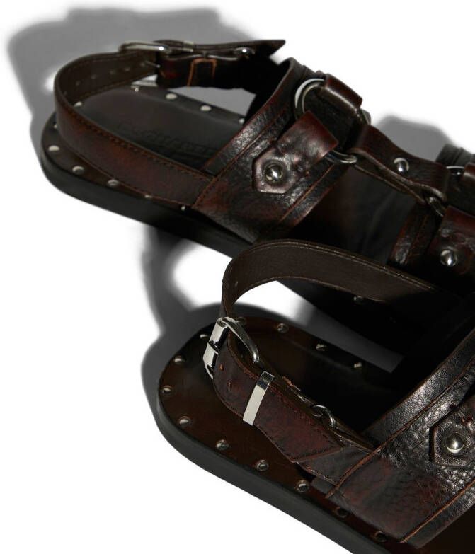 Dsquared2 Sandalen met studs Bruin