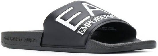 Ea7 Emporio Armani Slippers met reliëf logo Zwart