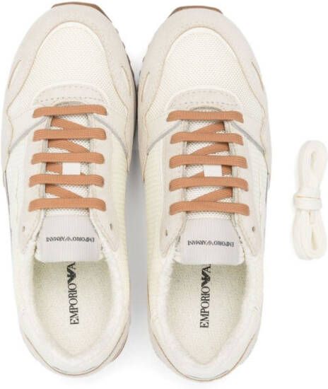 Emporio Armani Kids Sneakers met logopatch Beige