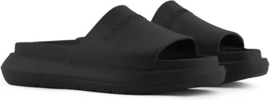 Emporio Armani Slippers met logo-reliëf en plateauzool Zwart