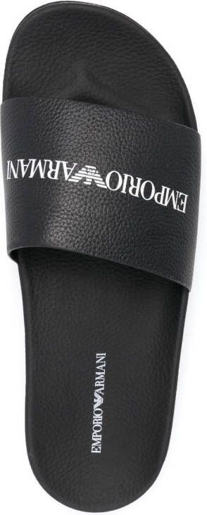 Emporio Armani Slippers met logo-reliëf Zwart