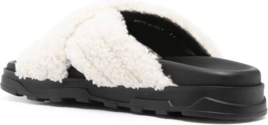 Fabiana Filippi Slippers met imitatie lamswol Wit