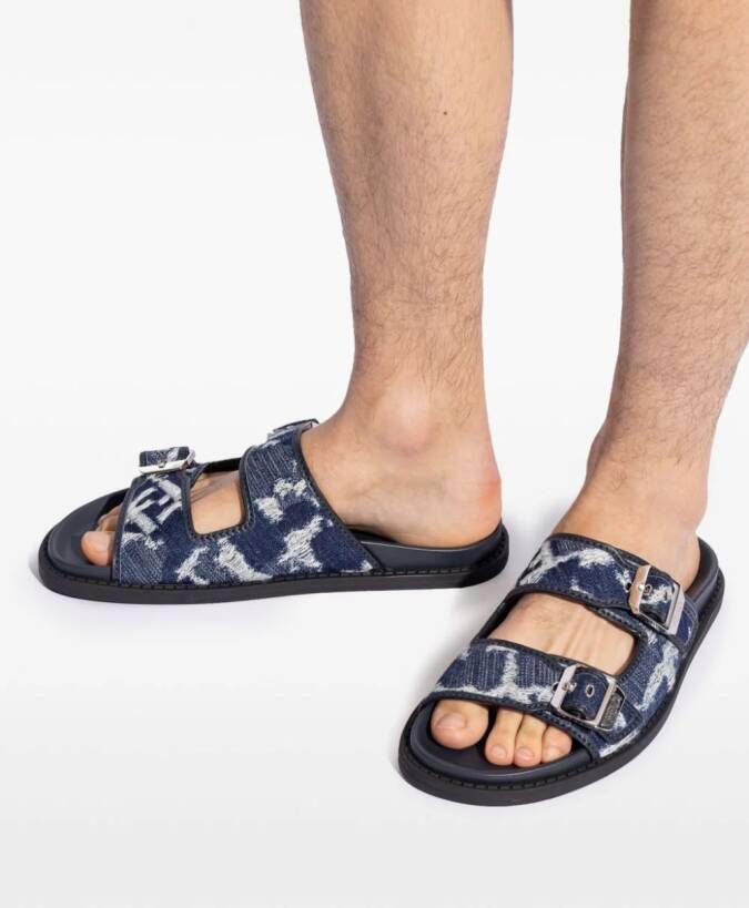FENDI Feel denim slippers met dubbele gesp Blauw