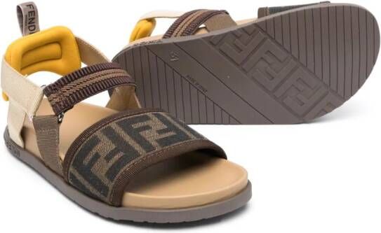Fendi Kids Sandalen met logoprint Bruin