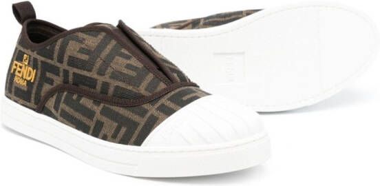 Fendi Kids Slip-on schoenen met monogramprint Bruin