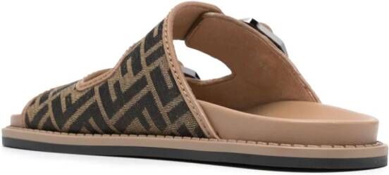 FENDI Sandalen met FF-logoprint Bruin