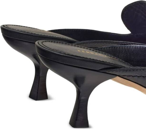 Ferragamo 55mm muiltjes met krokodillenleer-effect Zwart