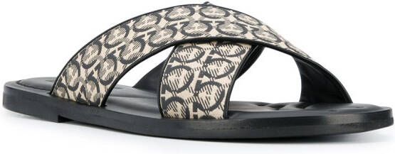 Ferragamo Badslippers met Gancini print Beige