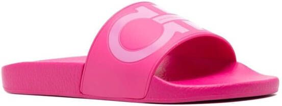 Ferragamo Badslippers met gancini print Roze