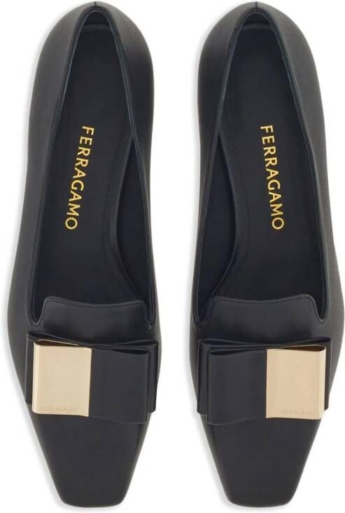 Ferragamo Loafers met strikdetail Zwart