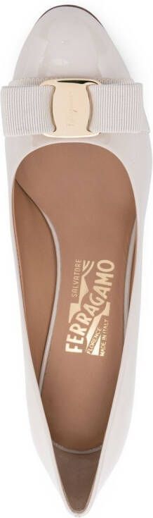 Ferragamo Carla Vara pumps Wit