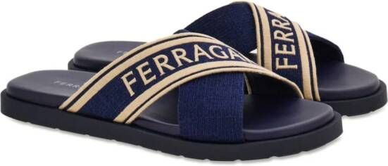 Ferragamo Katoenen sandalen met gekruiste bandjes Blauw
