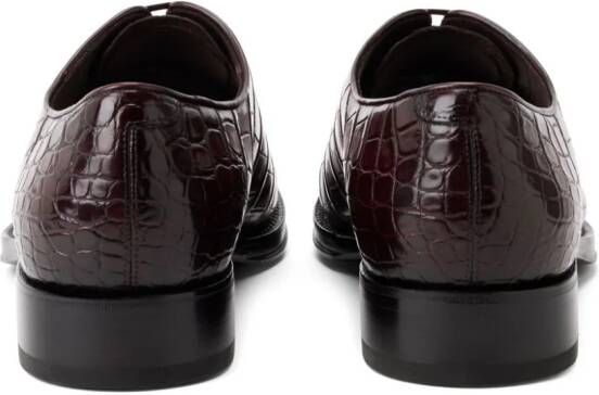 Ferragamo Oxford schoenen met krokodillenleer-effect Rood