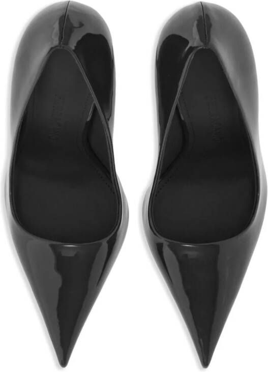 Ferragamo Eva pumps met puntige neus Zwart