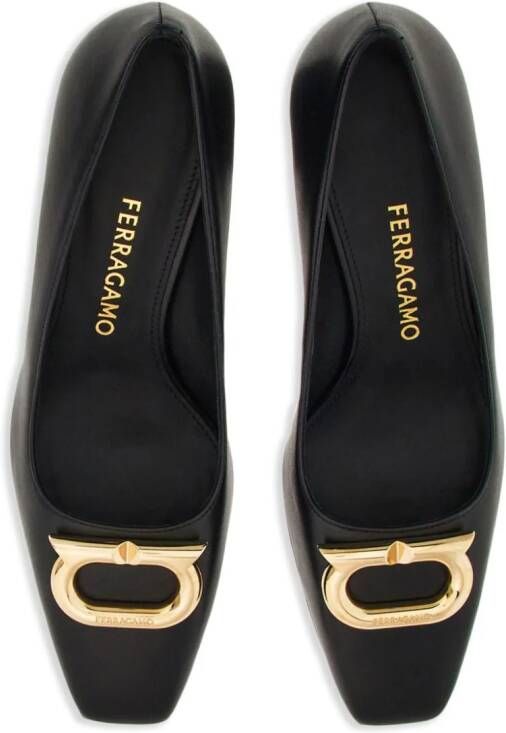 Ferragamo Gancini leren pumps Zwart