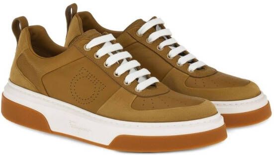 Ferragamo Gancini leren sneakers Beige