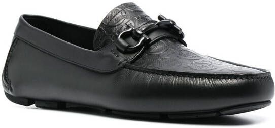 Ferragamo Gancini loafers met logo Zwart