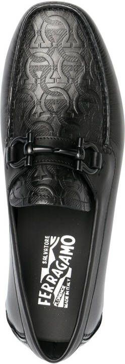 Ferragamo Gancini loafers met logo Zwart