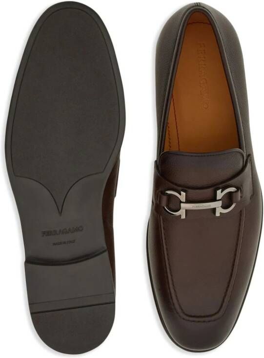 Ferragamo Loafers met Gancini-plakkaat Bruin