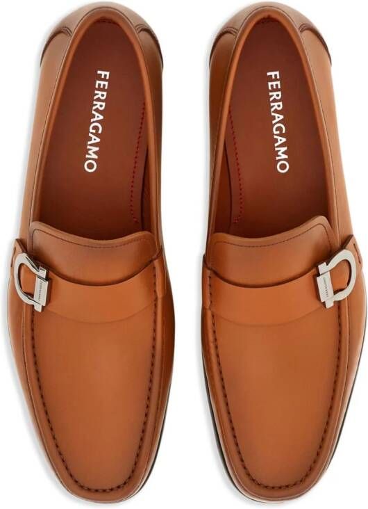 Ferragamo Loafers met Gancini-plakkaat Bruin