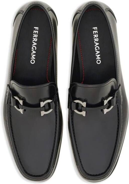 Ferragamo Loafers met Gancini plakkaat Zwart