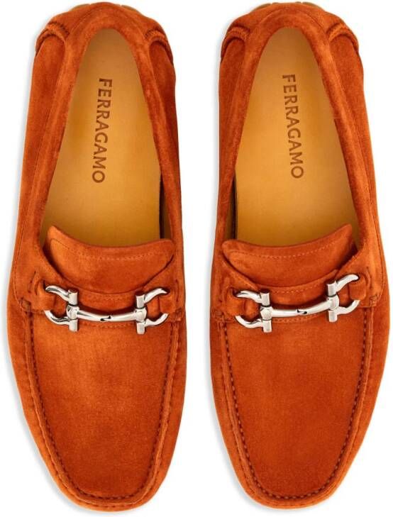 Ferragamo Gancini suède loafers Oranje