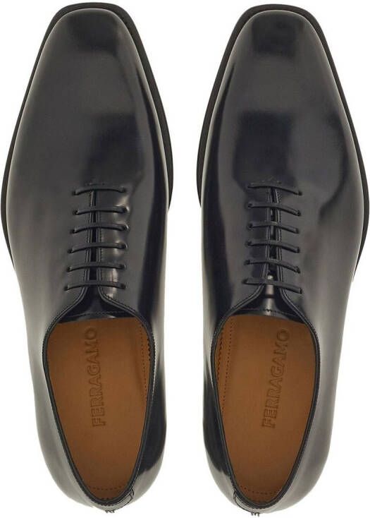 Ferragamo Geoffrey lakleren derby schoenen Zwart