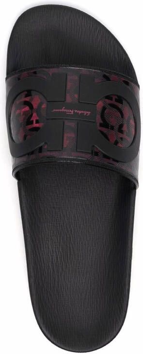 Ferragamo Groove slippers met logo-reliëf Zwart