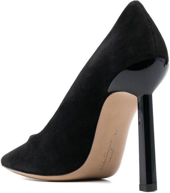 Ferragamo Justina suède pumps Zwart