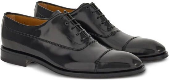 Ferragamo Leren Oxford veterschoenen Zwart