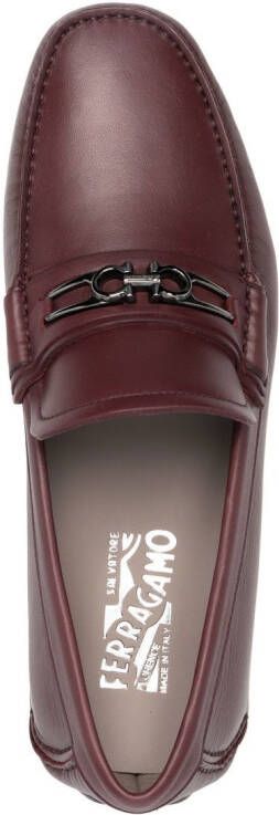 Ferragamo Loafers met gancini gesp Rood