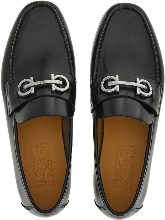 Ferragamo Loafers met Gancini-gesp Zwart