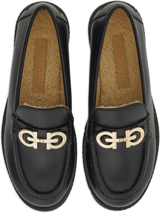 Ferragamo Loafers met Gancini-gesp Zwart