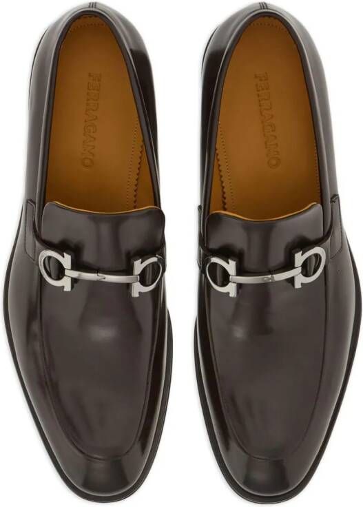 Ferragamo Loafers met Gancini-plakkaat Bruin