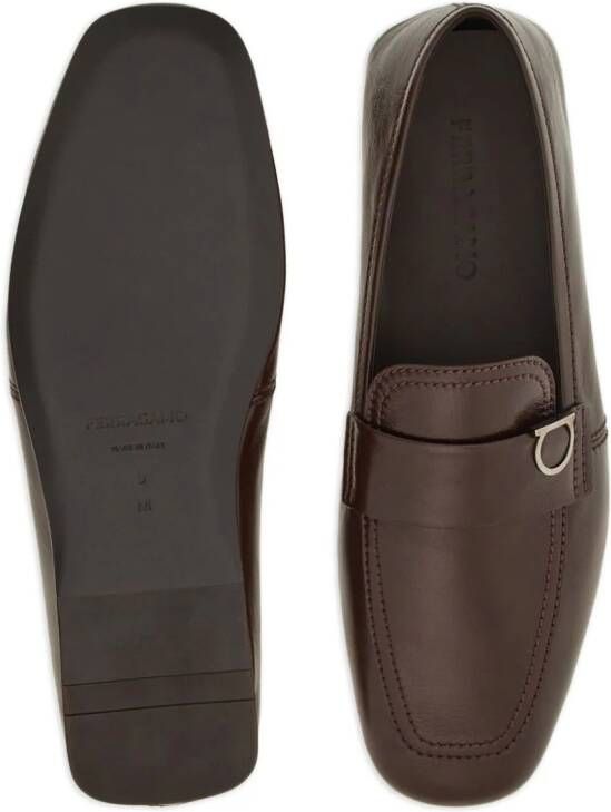 Ferragamo Loafers met Gancini-plakkaat Bruin