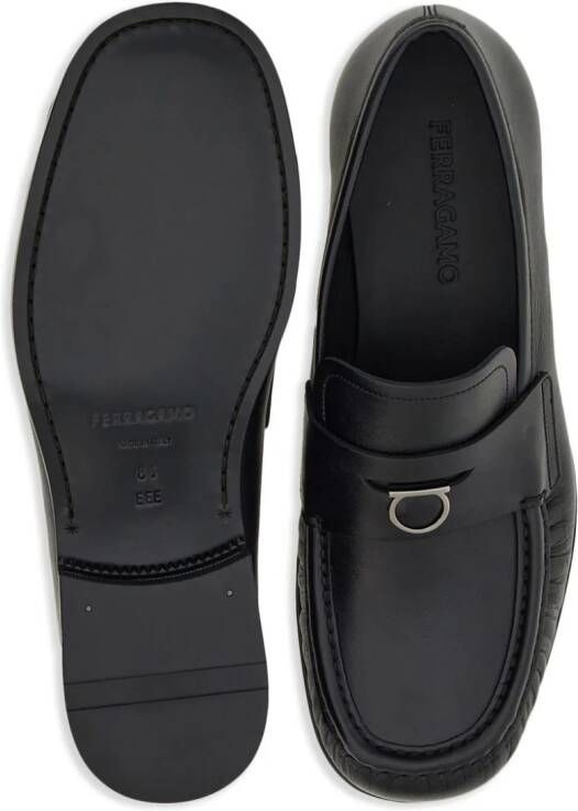 Ferragamo Loafers met Gancini-plakkaat Zwart