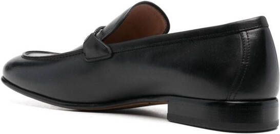 Ferragamo Loafers met gesp Zwart