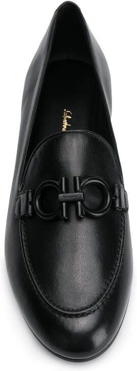 Ferragamo Loafers met gespdetail Zwart