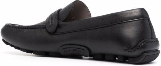 Ferragamo Loafers met logoplakkaat Zwart