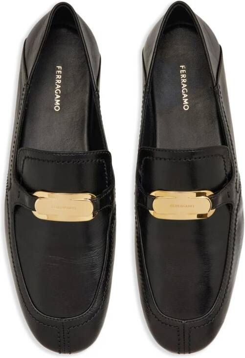 Ferragamo Loafers met logoplakkaat Zwart