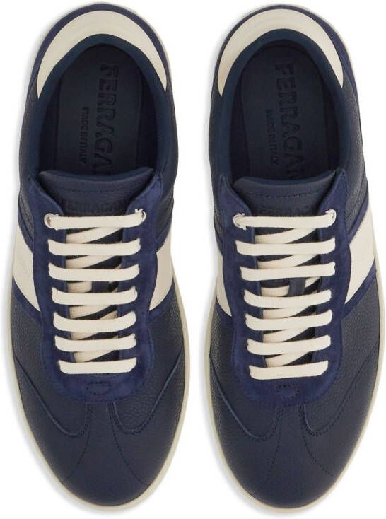 Ferragamo Sneakers met logo-reliëf Blauw