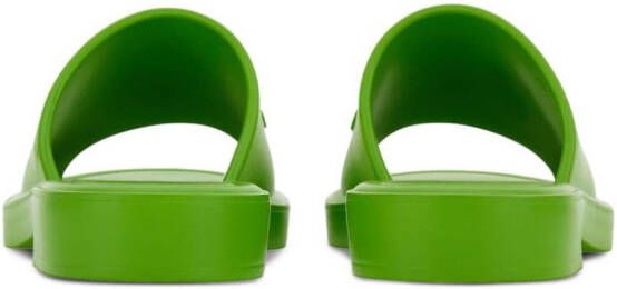 Ferragamo Slippers met logo-reliëf Groen