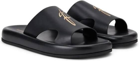 Ferragamo Leren slippers Zwart