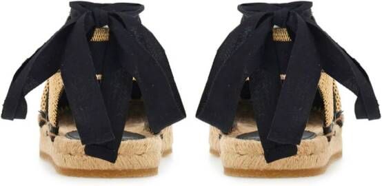 Ferragamo Espadrilles met geborduurd logo Beige