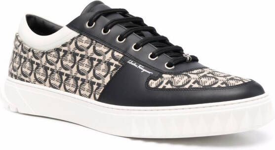 Ferragamo Low-top sneakers Zwart