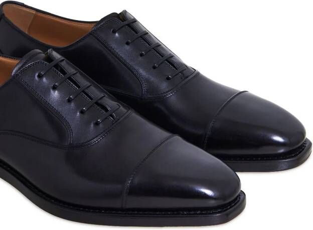 Ferragamo Oxford leren schoenen Zwart