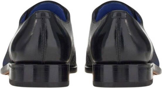 Ferragamo Oxford schoenen met borduurwerk Blauw