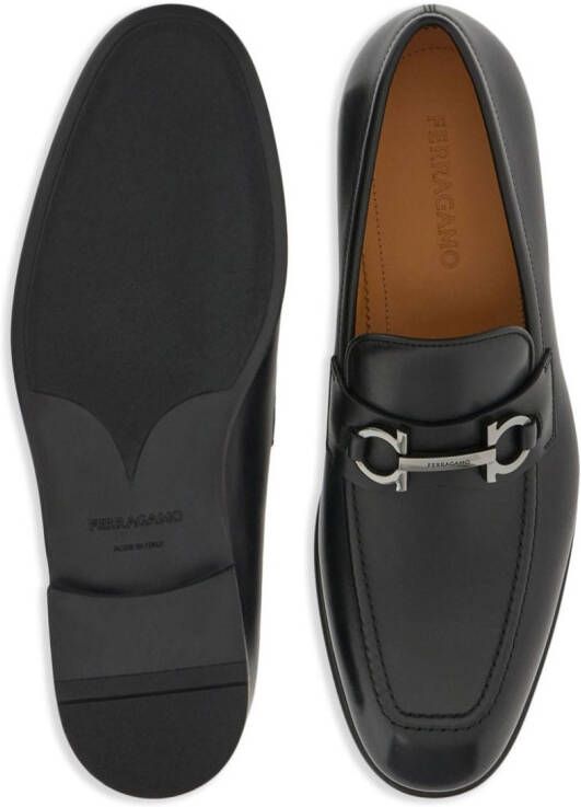 Ferragamo Loafers met Gancini-gesp Bruin