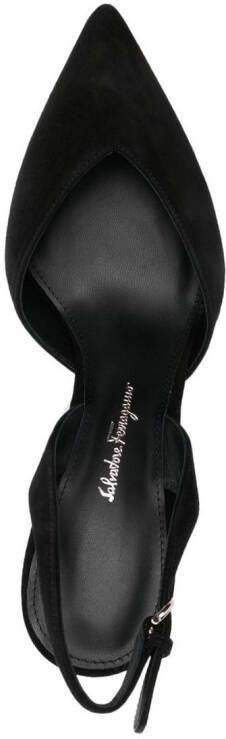 Ferragamo Pumps met gespsluiting Zwart