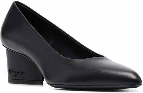 Ferragamo Pumps met ronde neus Zwart